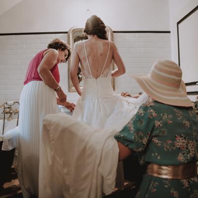 Préparatifs de la mariée