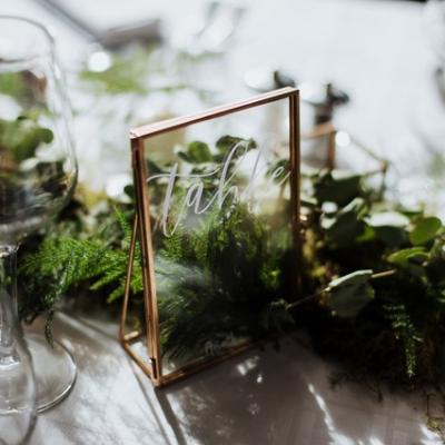 Décoration de table ornés d'eucalyptus asparagus