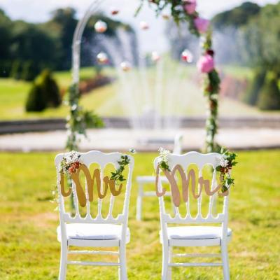 Chaises des mariés